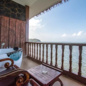 jacuzzi ocean suite 4